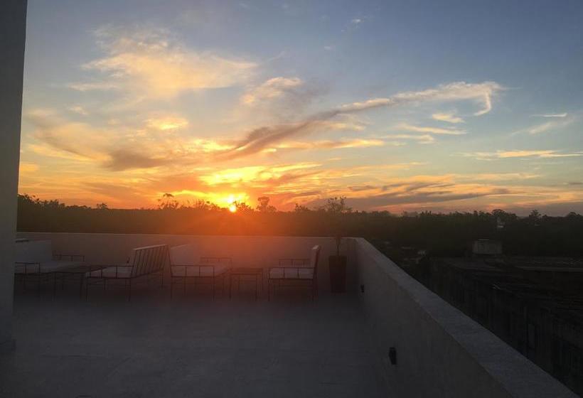 Отель Tobuna Suites