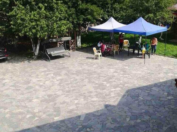 هتل Villa Vita Bakuriani