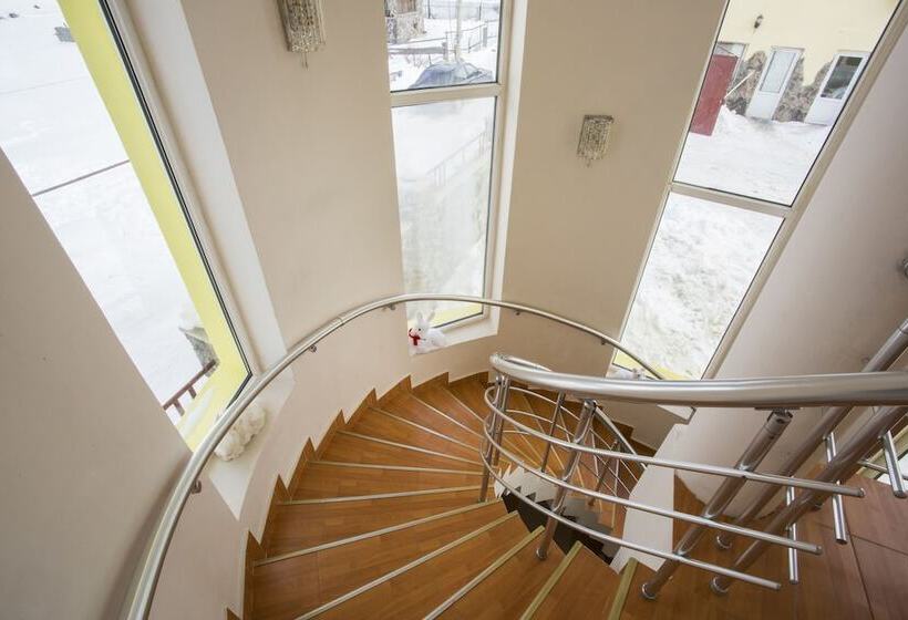 هتل Villa Vita Bakuriani