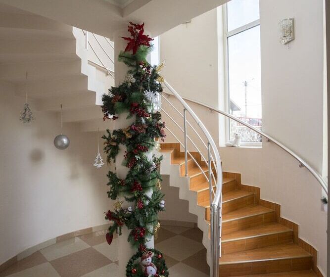 هتل Villa Vita Bakuriani