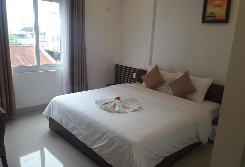 هاستل Moon & Sun