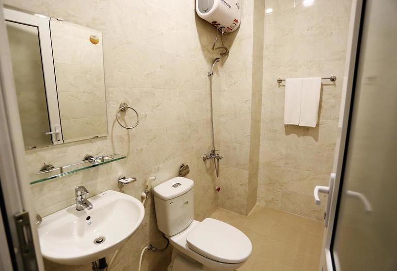 هاستل Moon & Sun