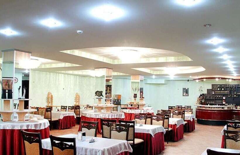 استراحتگاه Villa Palace