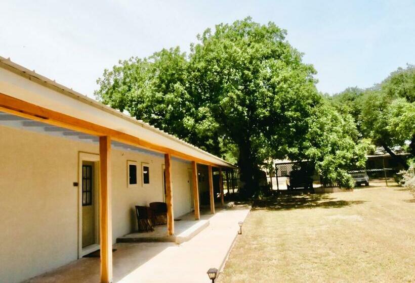 호스텔 The Cedar Room   The Ranch House Motel