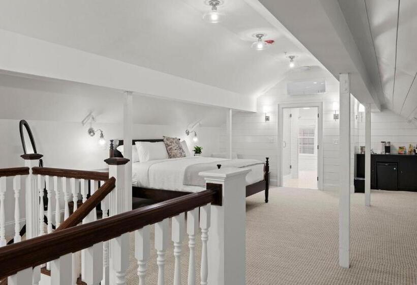 호스텔 The Davenport Inn