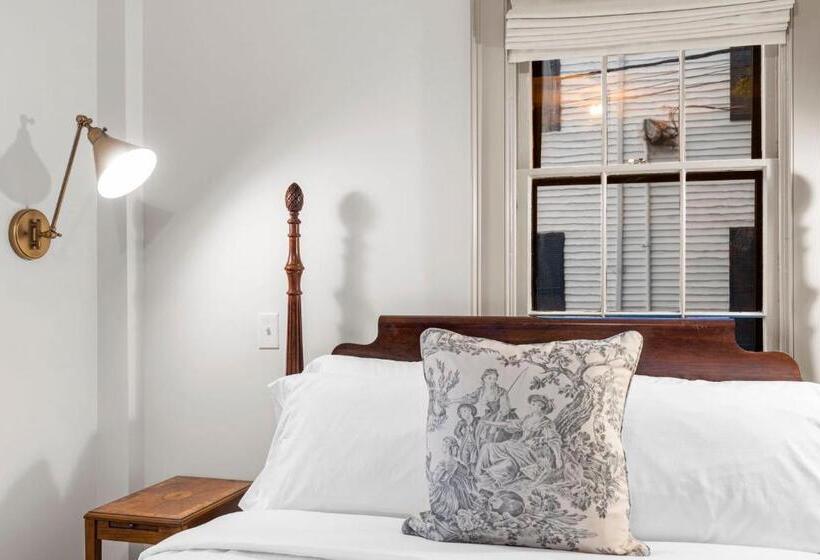 호스텔 The Davenport Inn