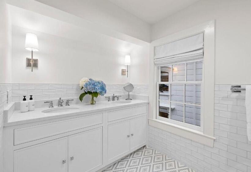 호스텔 The Davenport Inn