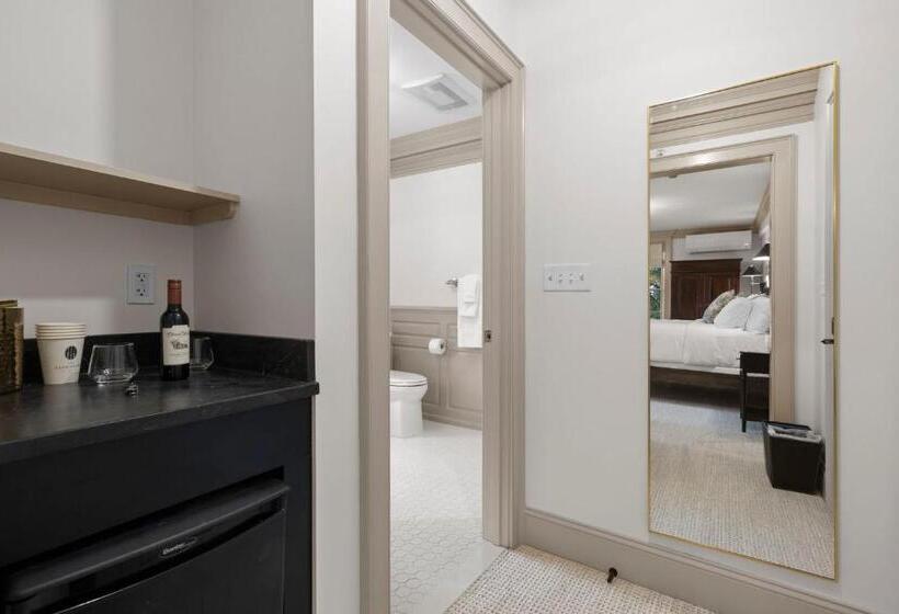 호스텔 The Davenport Inn