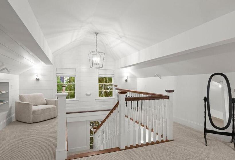 호스텔 The Davenport Inn