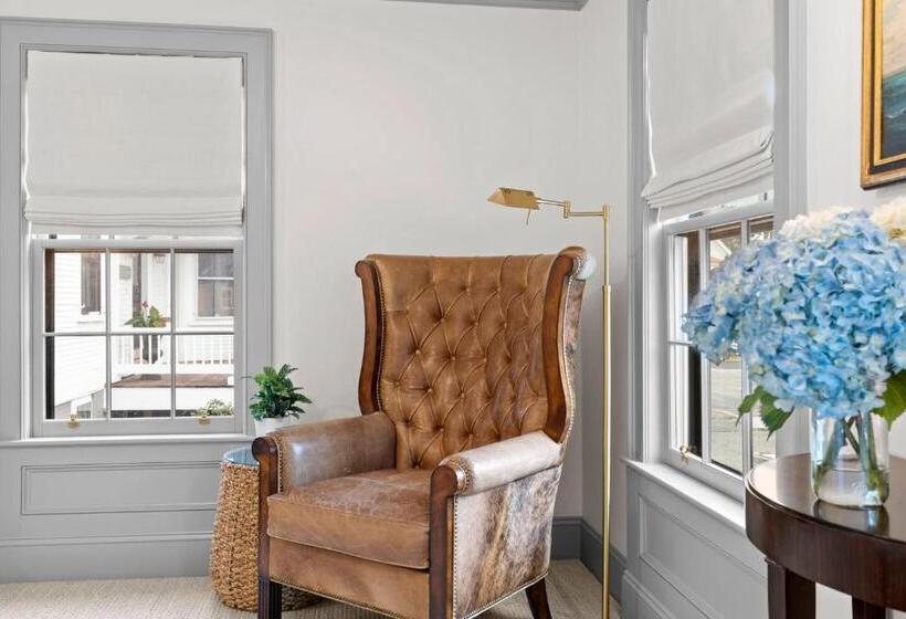 호스텔 The Davenport Inn