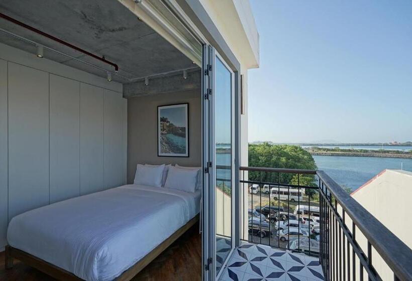 Casa Contemporánea By Wynwood House