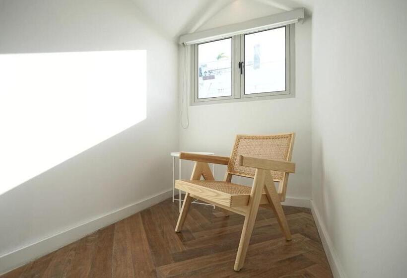 Casa Contemporánea By Wynwood House