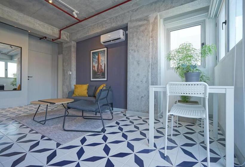 Casa Contemporánea By Wynwood House