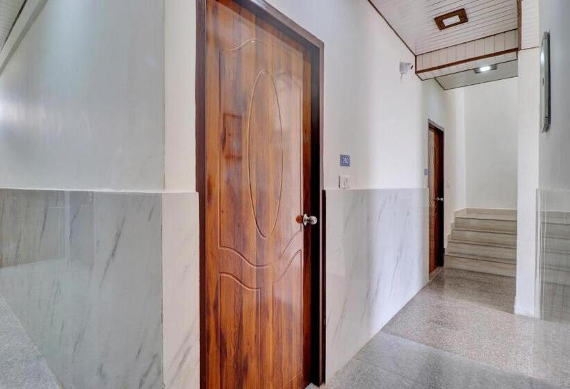 Collection O Hotel The Second Home