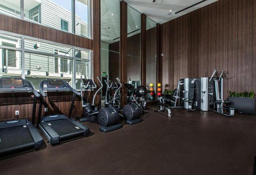 Fairfax District Chic City Oasis 2 Br Apt With Den 136