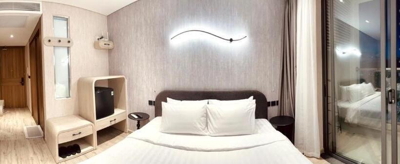 هتل Apec Mandala Hadofinn