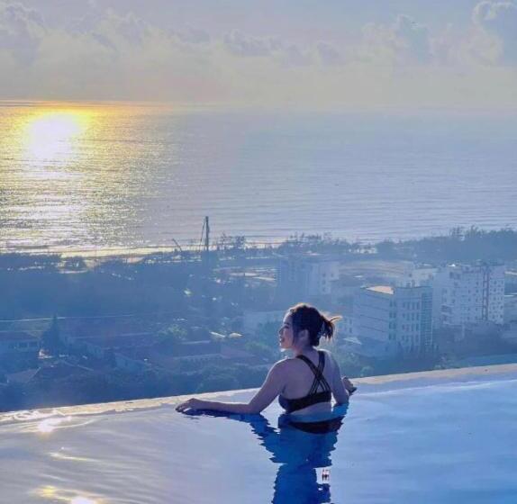 هتل Apec Mandala Hadofinn