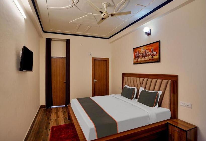 Отель Trihans Mantion