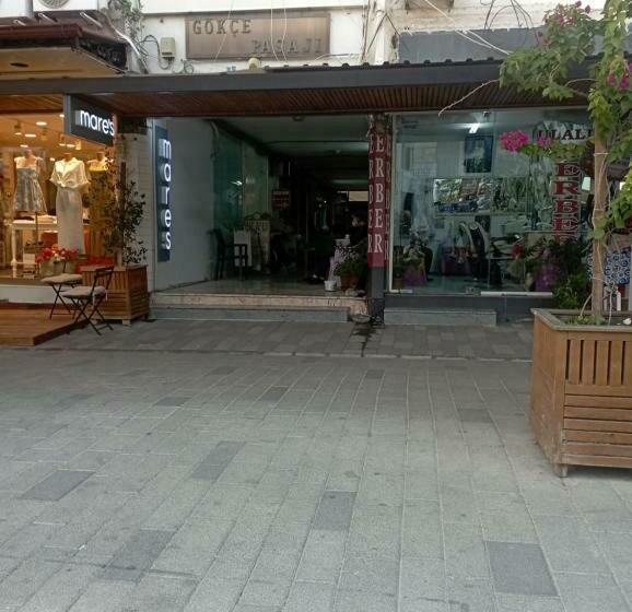 מלון כמוסות Power Suit