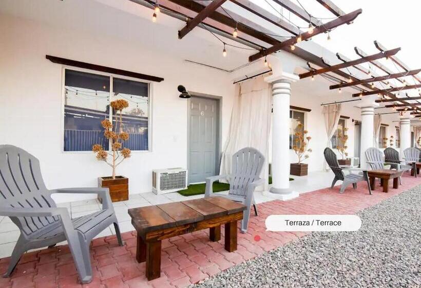 Отель Habitación Doble Playa Bonita Calle 13 Bar. Wow