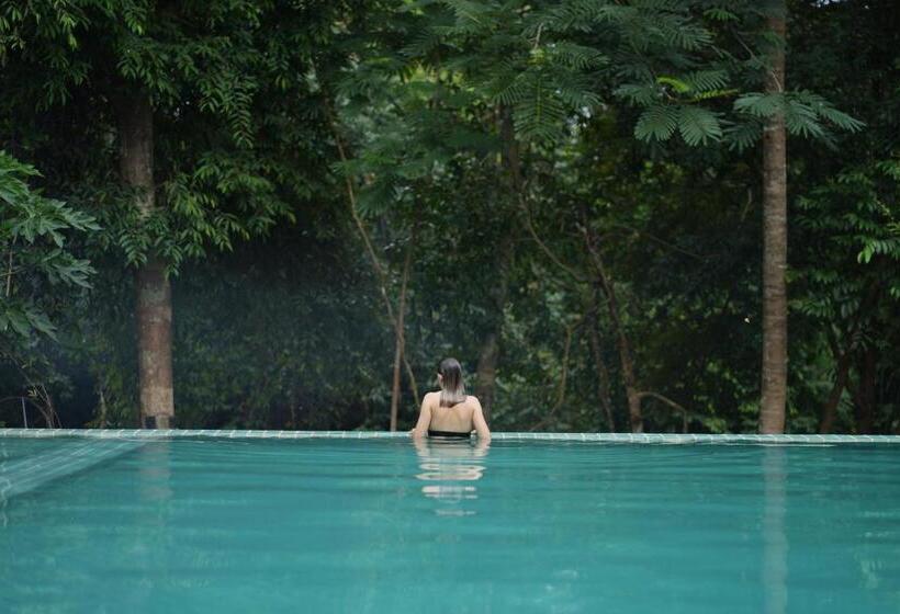 Отель Nampien Yorla Pa