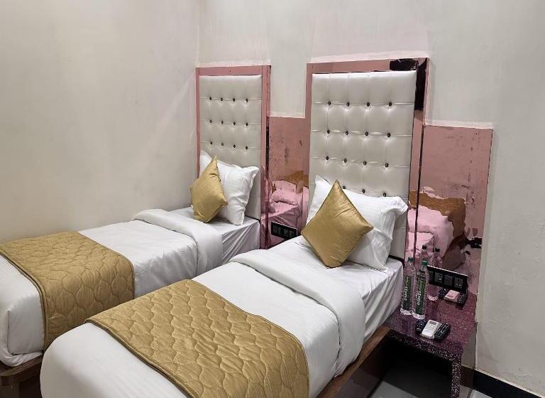 בית מלון כפרי Orchid Inn,mumbai