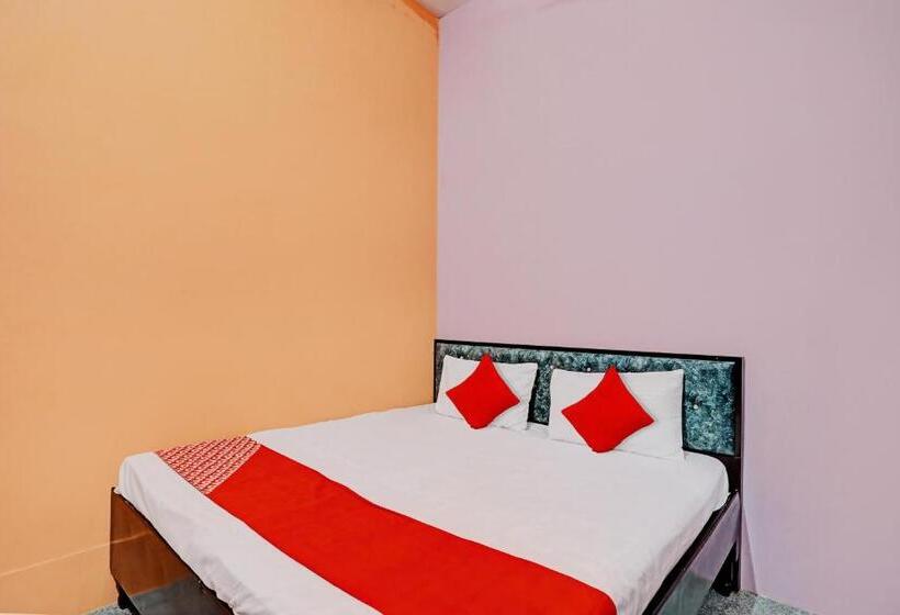 ホテル Oyo Flagship Ub Inn & Restaurant