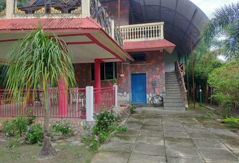 هتل Oyo Jatas Villa 1