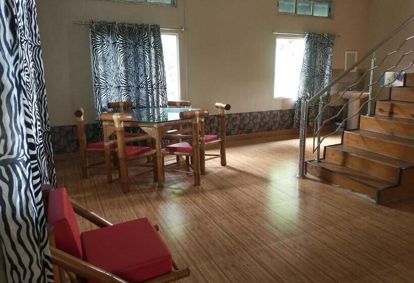 هتل Oyo Jatas Villa 1