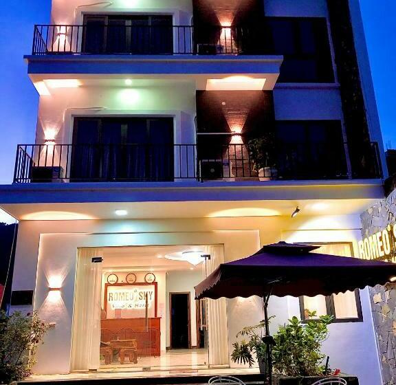 هتل Romeo Sky Villa&