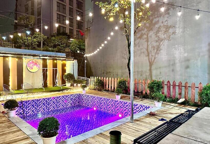 هتل Romeo Sky Villa&