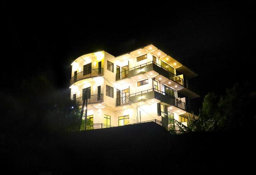 ホテル Sesali Residence