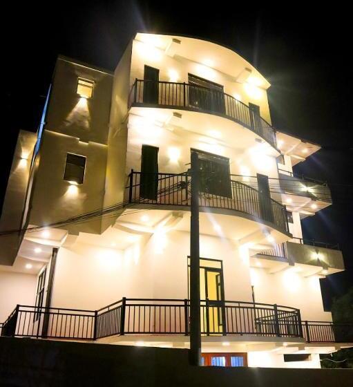 ホテル Sesali Residence