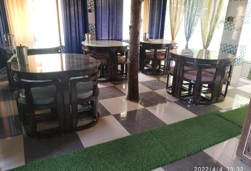 호텔 Snow View Chopta Ukhimath