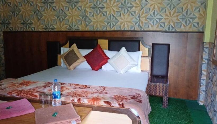 호텔 Snow View Chopta Ukhimath