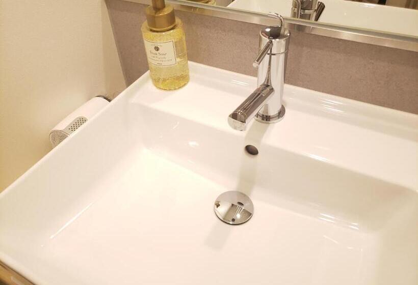 Kansai International Airport Hotel 11