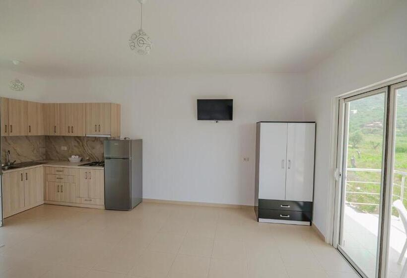 בית מלון כפרי Villa Noel Borsh