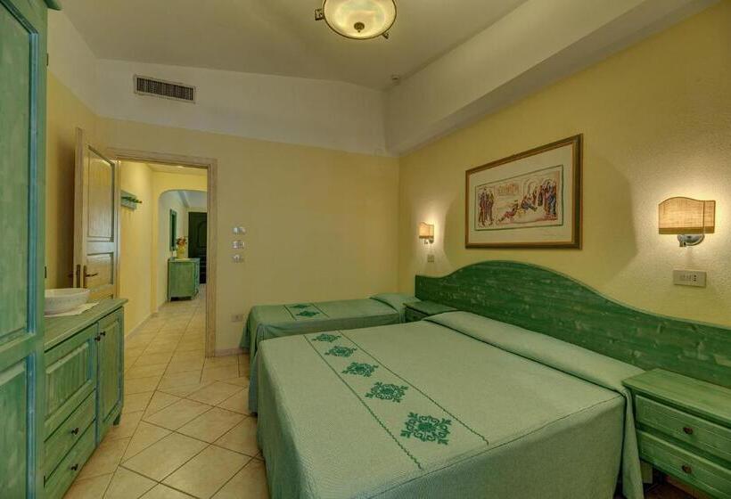 Isa   Residence With Swimming Pool In Sos Alinos, Apartments With Air Conditioning And Private Outdo