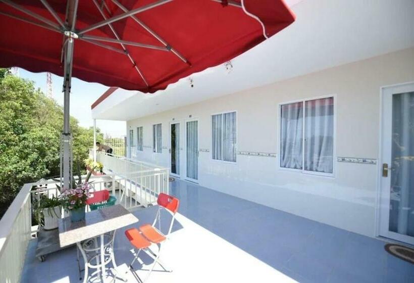 مُتل Phương Tú Hostel