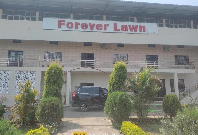 ペンション Forever Lawn & Banquet