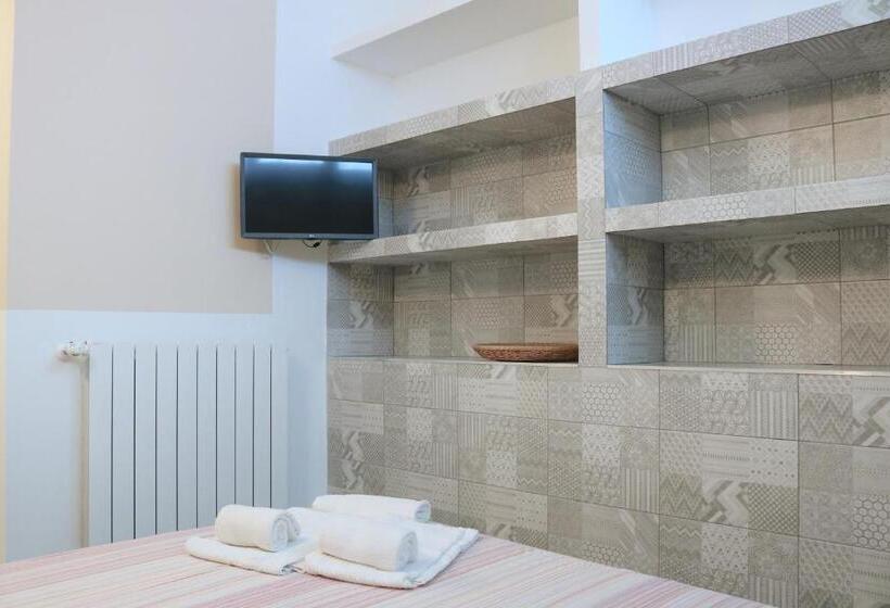 膳宿费 Gambara Guests House