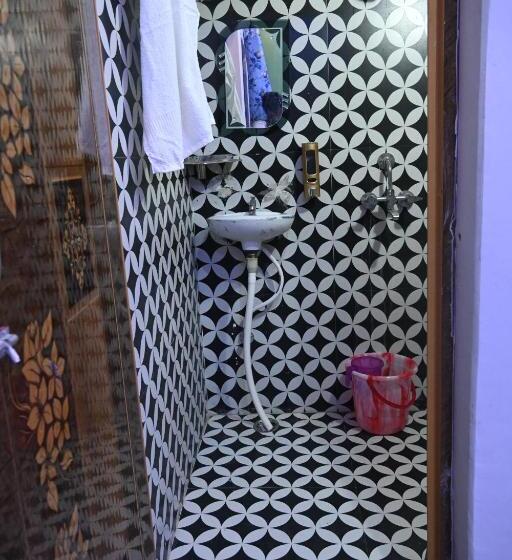 Pensjonat Swagat Paying Guest House Varanasi Near Ganga River