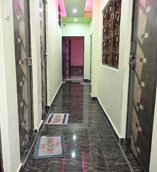 Pensjonat Swagat Paying Guest House Varanasi Near Ganga River