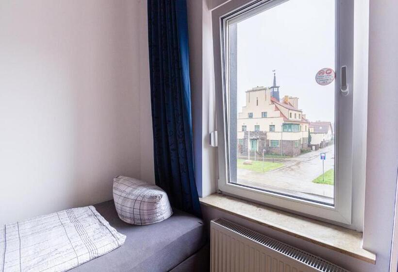 Pension Für Monteure In Leipzig