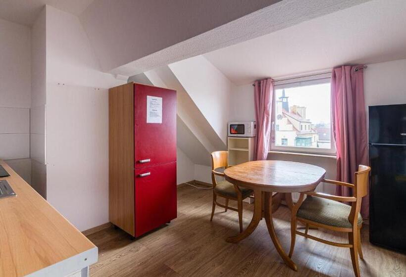 Pension Für Monteure In Leipzig