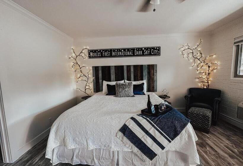 Woody Mountain Bed & Breakfast