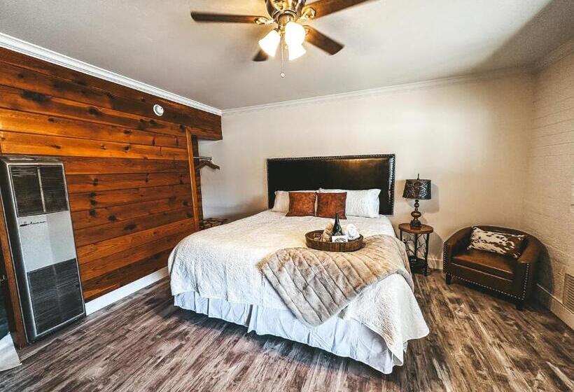 Woody Mountain Bed & Breakfast