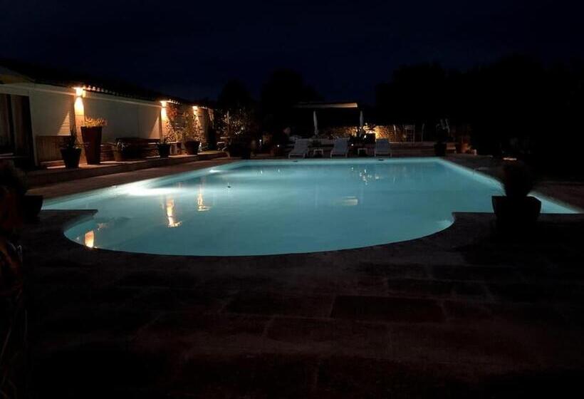 ベッドアンドブレックファースト Chambre D Hôtes Chez Maguy B Villa Makeire