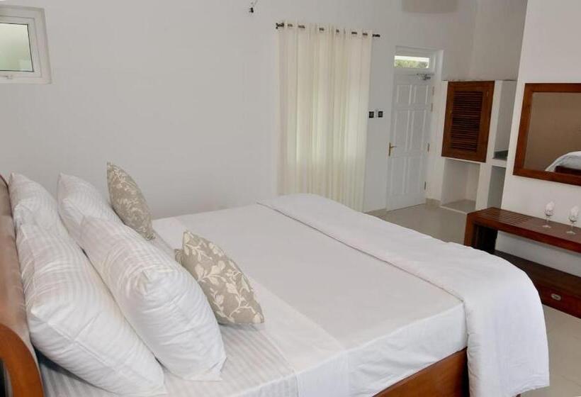 Bed and Breakfast Rose Hill Bungalow