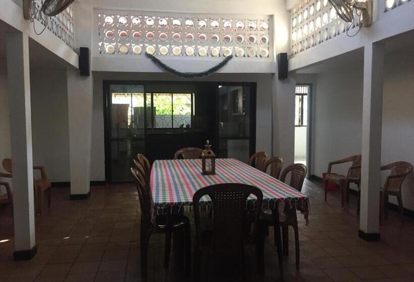 צימר Villa Unawatuna